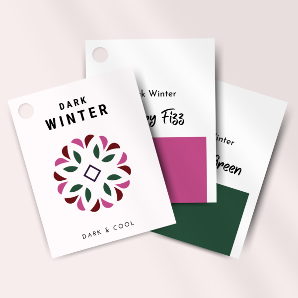 Dark Winter kleurenwaaier met diepe, koele en rijke tinten. Een waardevolle gids voor Dark Winter seizoenstypes om met vertrouwen kleding en make-up te winkelen die hun uitstraling versterkt.