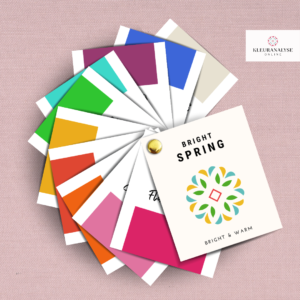 Bright Spring kleurenwaaier met 56 kleuren voor een helder en sprankelend lentetype