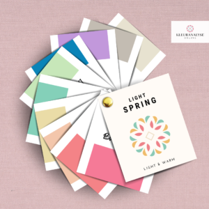 Light Spring kleurenwaaier met 56 kleuren voor een licht en fris lentetype