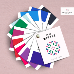 True Winter kleurenwaaier met 56 kleuren voor een koel en intens wintertype