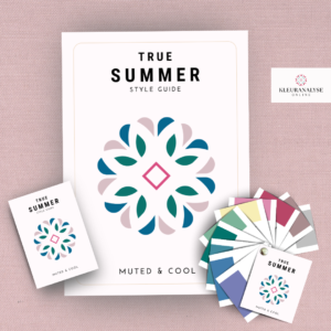 True Summer kleurpakket met kleurenwaaier, style guide en pocket guide voor een zacht en koel zomertype